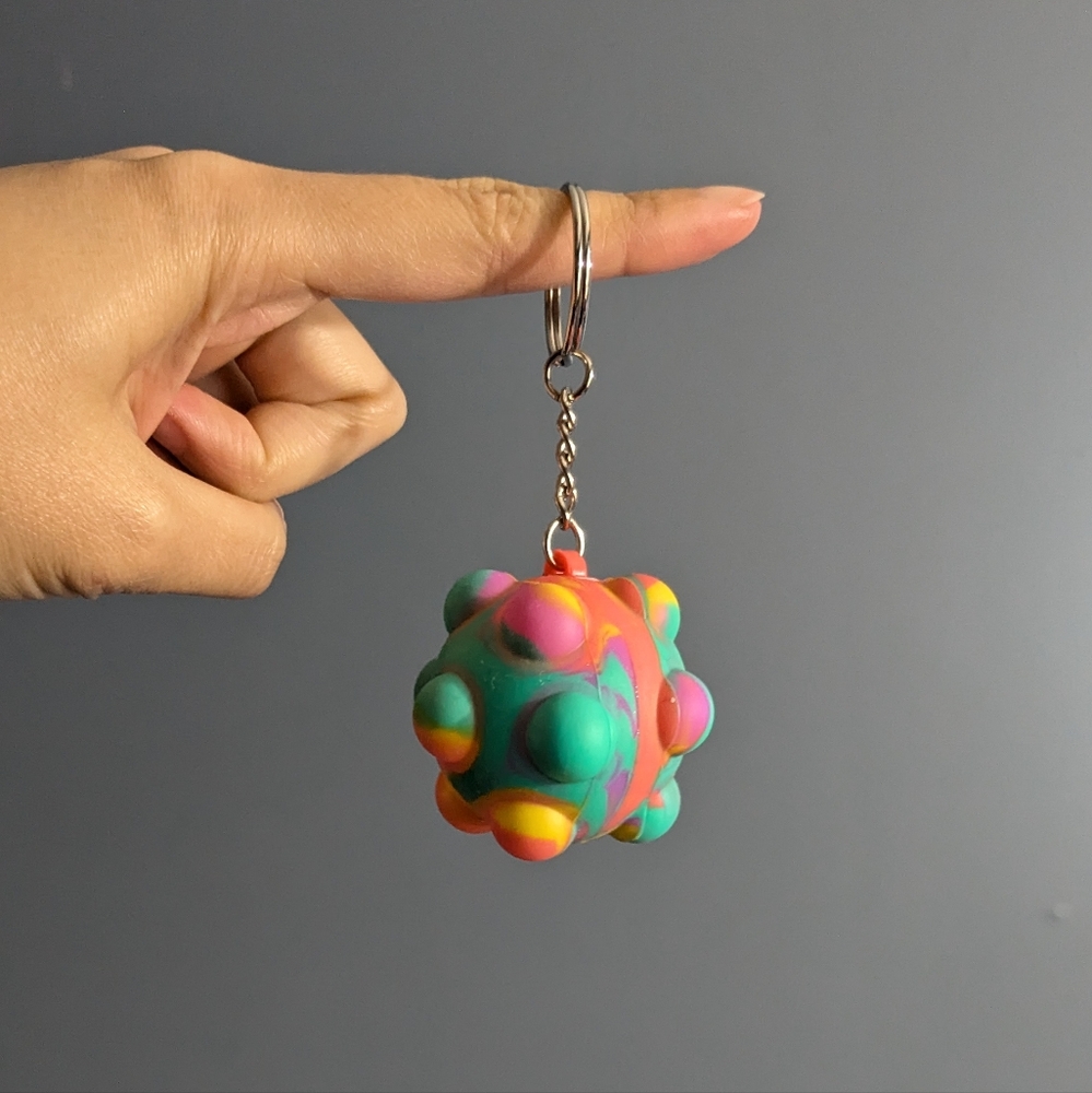 ❤️ Fidget ball keychain